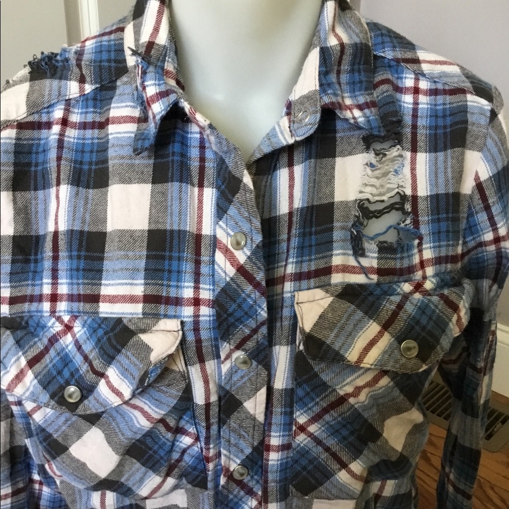 2/$10 Forever 21 distressed flannel shirt. - Picture 2 of 4